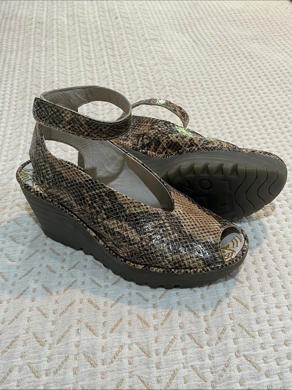 Fly London Snake-Print Peep-Toe Wedge Sandal in Brown and tan 37